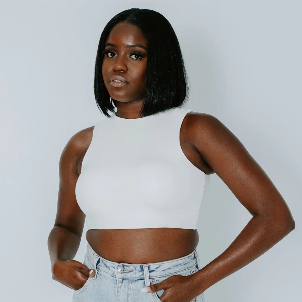 Basic Brami (Ultra Crop) - White